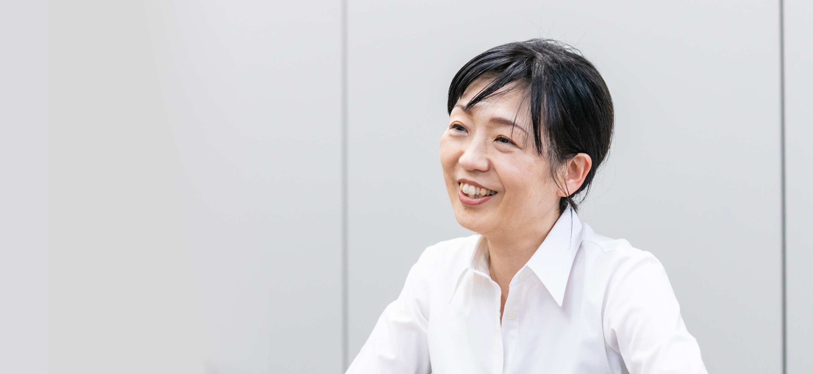 interview10_mv【湯本 香代さん】PC2732 × 1260 px